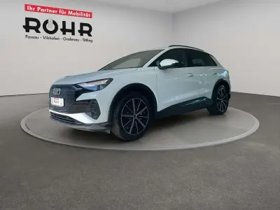 Gebraucht Audi Q4 e-tron Sport 150 kW (204 PS) 2025 Gletscherweiss metallic SUV