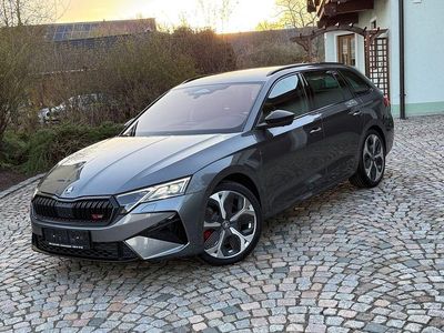 Nuova Skoda Octavia RS 265 CV (194 kW) 2025 Grigio Station wagon