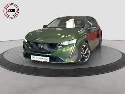 Gebraucht Peugeot 308 Allure 131 PS (96 kW) 2022 Grün Limousine