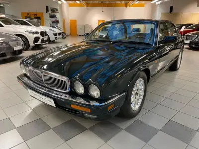 Occasion Jaguar X300 211 ch (155 kW) 1996 Vert Berline