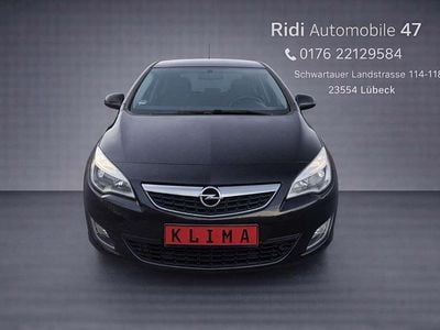 Second-hand Opel Astra Edition 116 CP (85 kW) 2010 Negru Hatchback