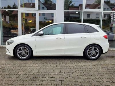 Gebraucht Mercedes B180 136 PS (100 kW) 2019 Polarweiss Van / Kleinbus