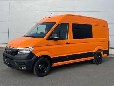 Nowe MAN TGE 177 KM (130 kW) 2026 Pomarańczowy Van