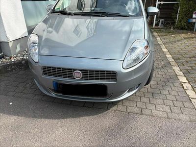 Gebraucht Fiat Grande Punto 77 PS (56 kW) 2009 Silber Kleinwagen