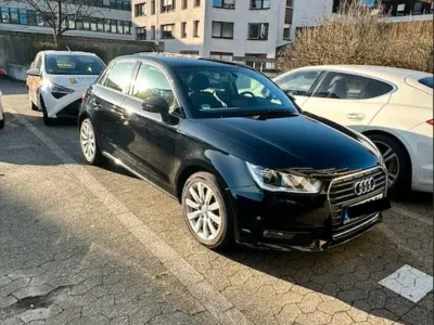 Gebraucht Audi A1 Sportback 95 PS (69 kW) 2018 Schwarz Kleinwagen
