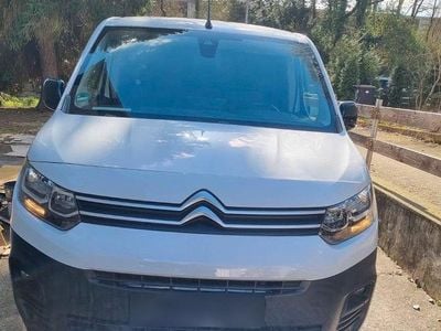 Second-hand Citroën Berlingo 76 CP (55 kW) 2021 Alb Monovolum