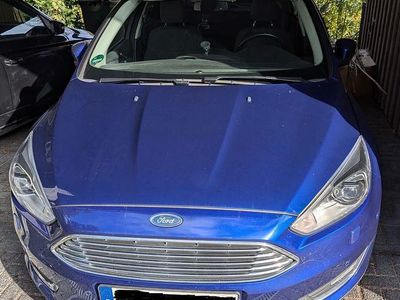 Gebraucht Ford Focus Titanium 125 PS (91 kW) 2018 Blau Limousine