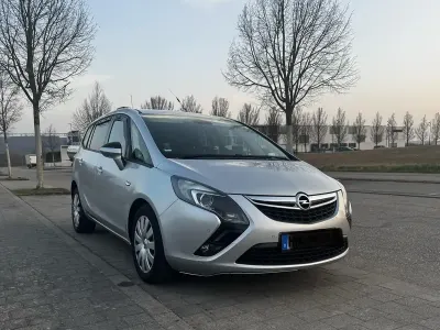 Gebraucht Opel Zafira 170 PS (125 kW) 2016 Silber Van / Kleinbus
