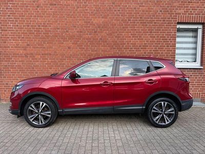 Gebraucht Nissan Qashqai 360º 140 PS (102 kW) 2019 Rot SUV