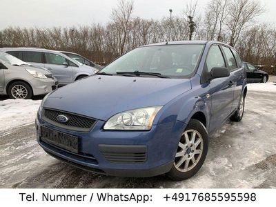 Używany Ford Focus Trend 80 KM (58 kW) 2006 Niebieski Sedan/Limuzyna