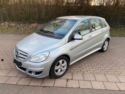 Gebraucht Mercedes B170 116 PS (85 kW) 2008 Silber Van / Kleinbus