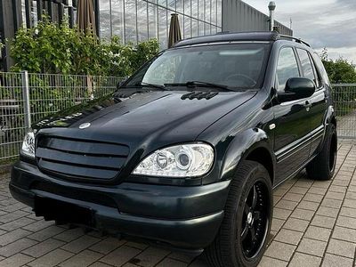 Mercedes ML320