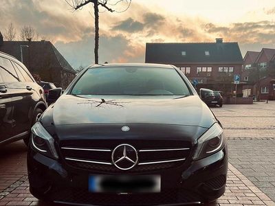 Gebraucht Mercedes 200 156 PS (114 kW) 2013 Schwarz Kleinwagen