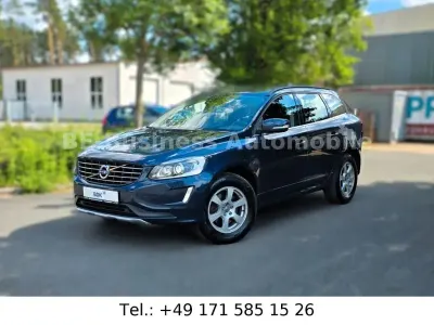 Gebraucht Volvo XC60 Momentum 181 PS (133 kW) 2015 Blau SUV