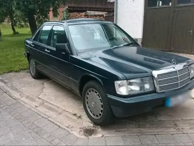Gebraucht Mercedes 190 118 PS (86 kW) 1986 Limousine