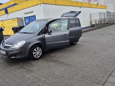 Gebraucht Opel Zafira 140 PS (102 kW) 2009 Grau Van / Kleinbus