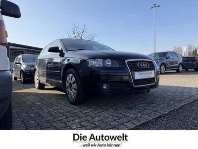 Brillantschwarz Gebraucht 2004 Audi A3 Attraction Limousine | 780 € (Guter Preis)