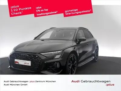 Gebraucht Audi RS3 Sportback Premium 400 PS (294 kW) 2023 Mythosschwarz metallic Kleinwagen