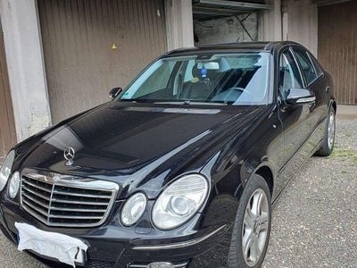 Mercedes E320