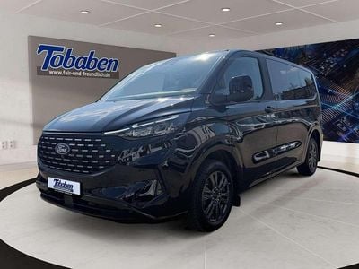 Second-hand Ford Tourneo Titanium 136 CP (100 kW) 2025 Negru Monovolum