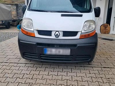Gebraucht Renault Trafic 101 PS (74 kW) 2002 Weiß Van / Kleinbus
