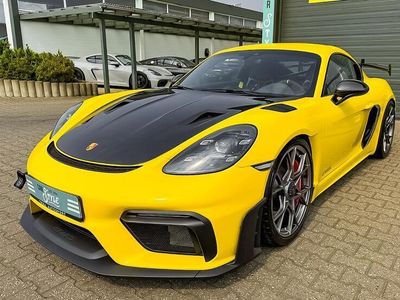 Porsche Cayman GT4