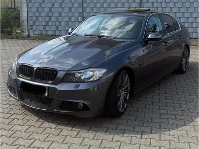 Gebraucht BMW 325 2005 Grau Limousine