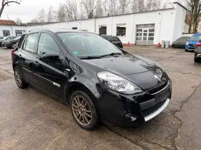 Gebraucht Renault Clio GrandTour 103 PS (75 kW) 2012 Other Kombi