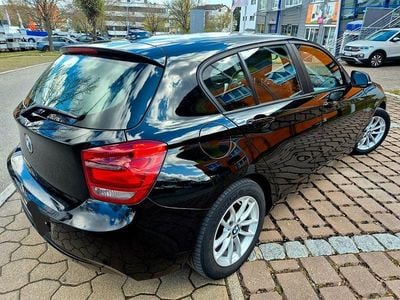 Gebraucht BMW 116 Sport Line 136 PS (100 kW) 2014 Schwarz Kleinwagen