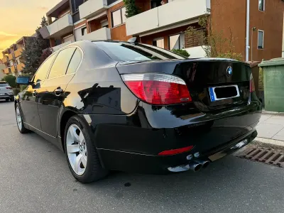 Używany BMW 520 170 KM (125 kW) 2003 Czarny Sedan/Limuzyna