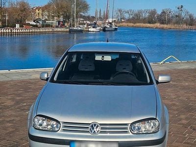 Gebraucht VW Golf IV 75 PS (55 kW) 1999 Silber Kleinwagen
