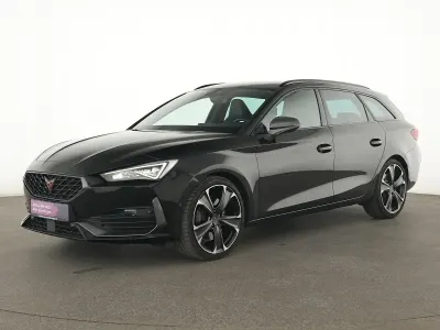 Używany Cupra Leon VZ 310 KM (228 kW) 2022 Czarny Sedan/Limuzyna