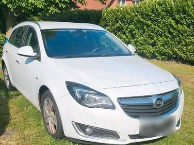 Gebraucht Opel Insignia Business 140 PS (102 kW) 2015 Weiß Kombi