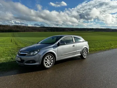 Gebraucht Opel Astra 103 PS (75 kW) 2006 Grau Coupé
