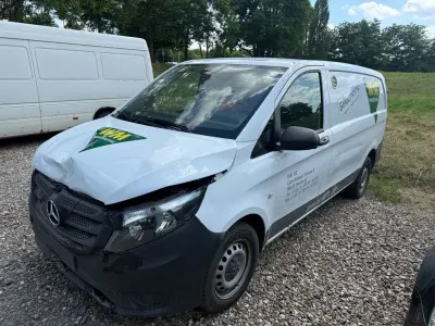 Gebraucht Mercedes Vito 102 PS (75 kW) 2022 Weiß Van
