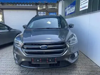 Gebraucht Ford Kuga ST-Line 182 PS (133 kW) 2018 Magneticgrau (metallic) SUV