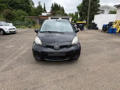 Gebraucht Toyota Aygo Basis 68 PS (50 kW) 2009 Schwarz Kleinwagen