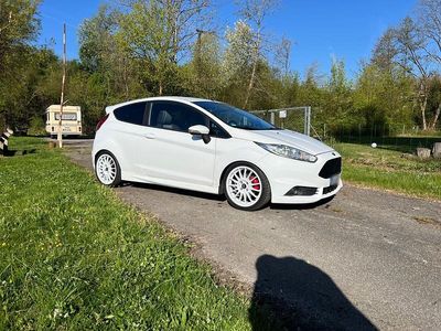 Usata Ford Fiesta ST 182 CV (133 kW) 2017 Bianco Utilitaria