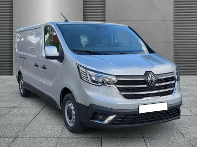 Neu Renault Trafic 170 PS (125 kW) 2025 Grau (highlandgrau) Van / Kleinbus