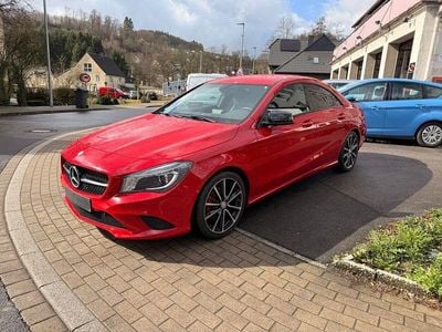 Gebraucht Mercedes CLA180 122 PS (89 kW) 2014 Rot Limousine
