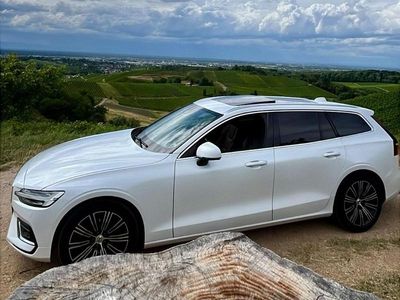 Gebraucht Volvo V60 Inscription 190 PS (139 kW) 2018 Weiß Kombi