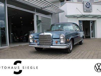 Gebraucht Mercedes W111 SE 160 PS (117 kW) 1969 Blau Cabrio