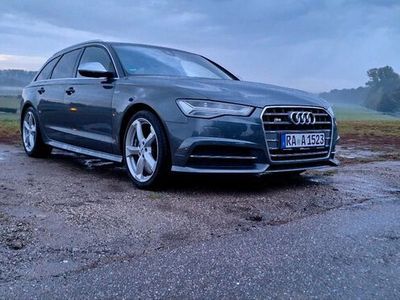 gebraucht Audi S6 Avant mit umfangreicher Ausstattung