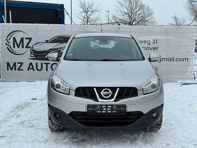 Gebraucht Nissan Qashqai Acenta 141 PS (103 kW) 2013 Silber SUV