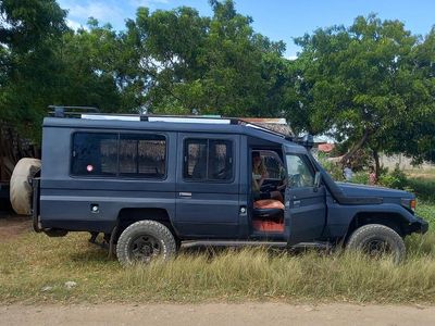 Blau Gebraucht 2002 Toyota Land Cruiser SUV | 21.250 €