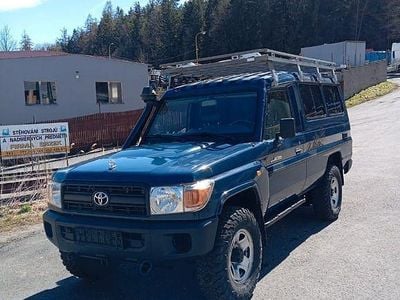 Gebraucht Toyota Land Cruiser 131 PS (96 kW) 2010 Blau SUV
