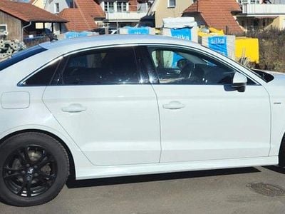 Gebraucht Audi A3 Design 150 PS (110 kW) 2019 Weiß Limousine