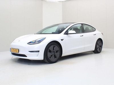Second-hand Tesla Model 3 Long Range AWD 258 kW (351 CP) 2020 Alb Berlinǎ