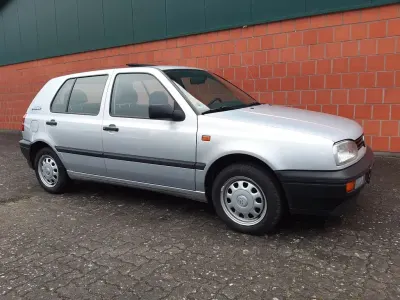 Gebraucht VW Golf III 75 PS (55 kW) 1995 Silber Limousine