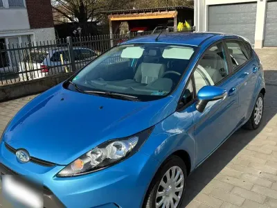 Usata Ford Fiesta Trend 82 CV (60 kW) 2009 Blu Utilitaria